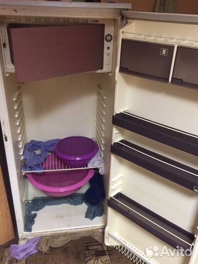 Холодильник бу, предложите свою цену