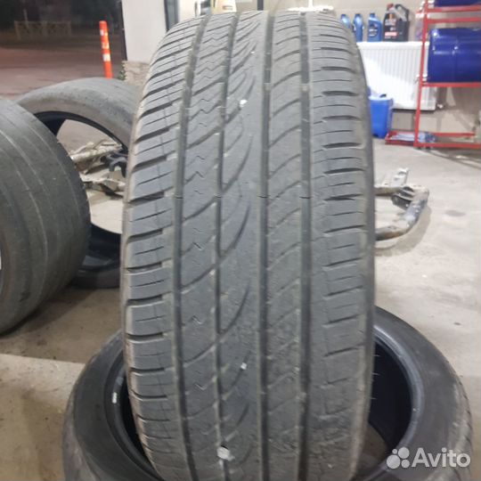 Maxtrek Fortis T5 255/40 R20