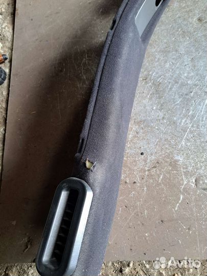 Обшивка Центральной стойки правый Mercedes w220