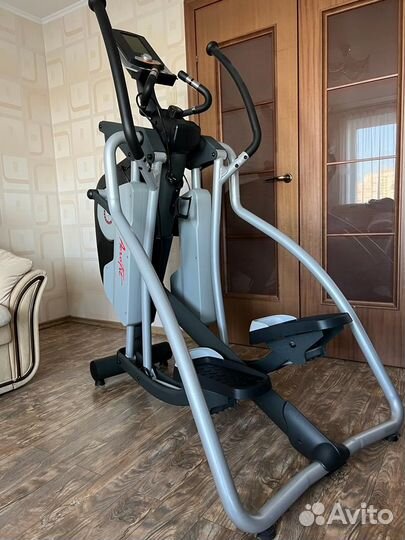 Эллиптический тренажёр AeroFit E500 новый