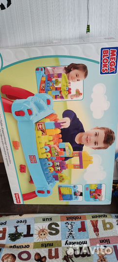 Конструктор Mega bloks, стол, грузовик