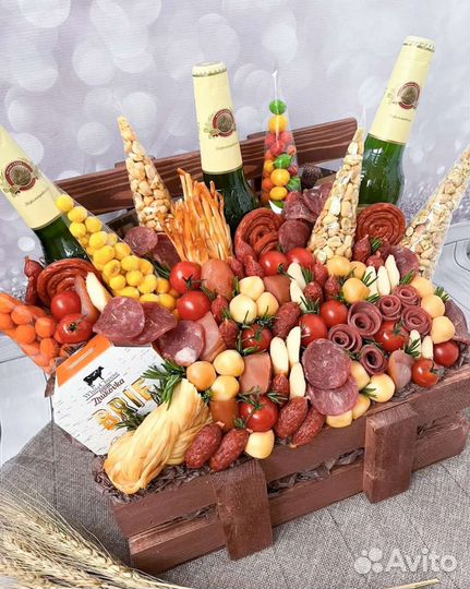 Ящик деревянный подарочный