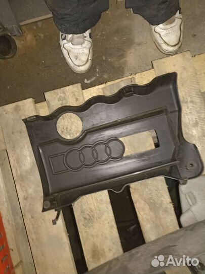 Крышка двигателя декоративная Audi A4 b5