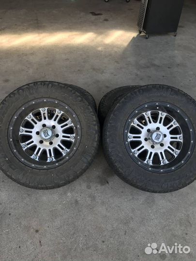 Колеса R18 XD series резиной Nitto