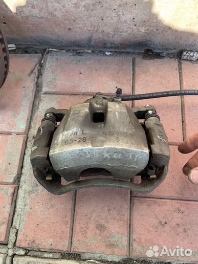 Передние суппорта Камри 40