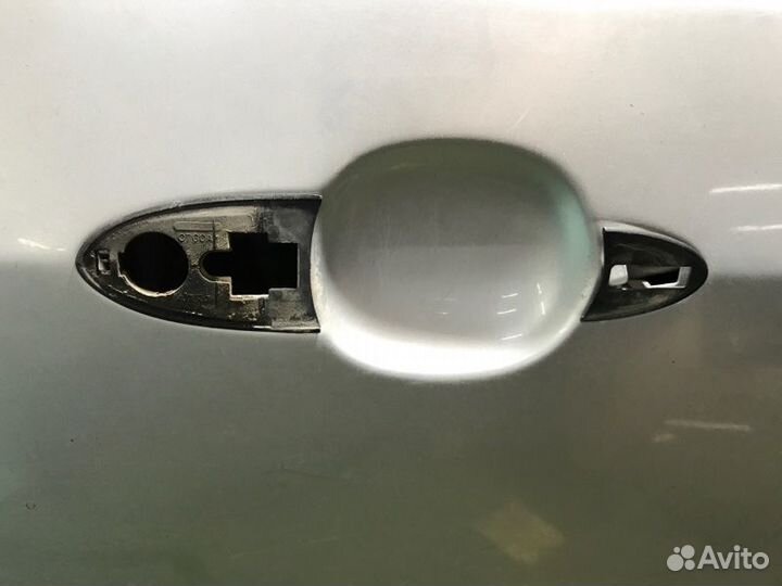 Дверь передняя правая Ford Focus MK1 zetec