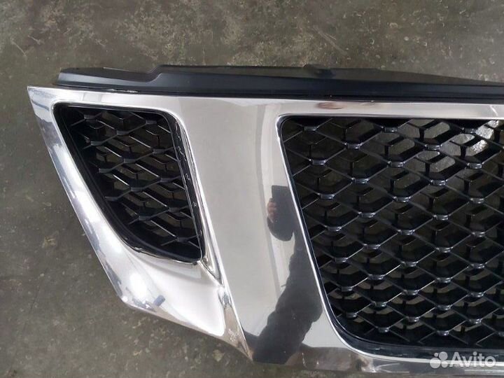 Решетка радиатора Nissan Patrol Y62