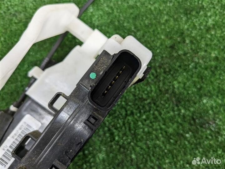 Замок двери задней правой Hyundai IX35 2011