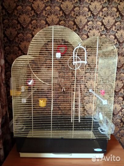 Большая клетка для птиц
