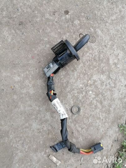 Замок зажигания Renault Logan