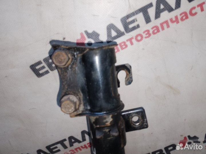 Амортизатор подвески передний правый Kia Rio