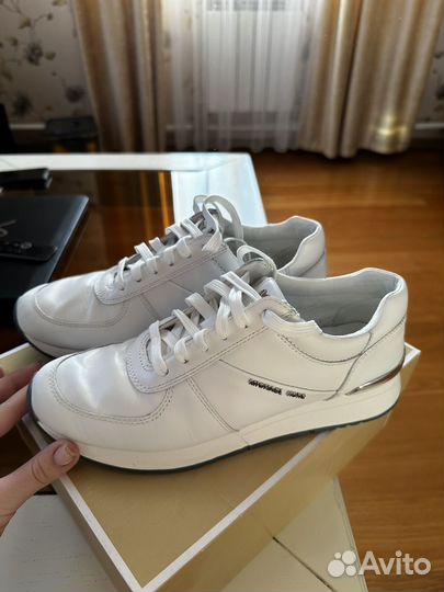 Кроссовки Michael Kors