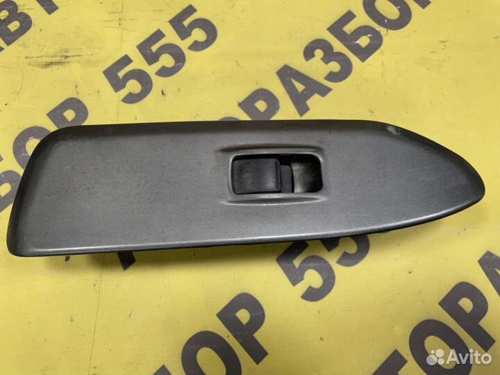 Кнопка стеклоподъемника Mitsubishi Lancer 9