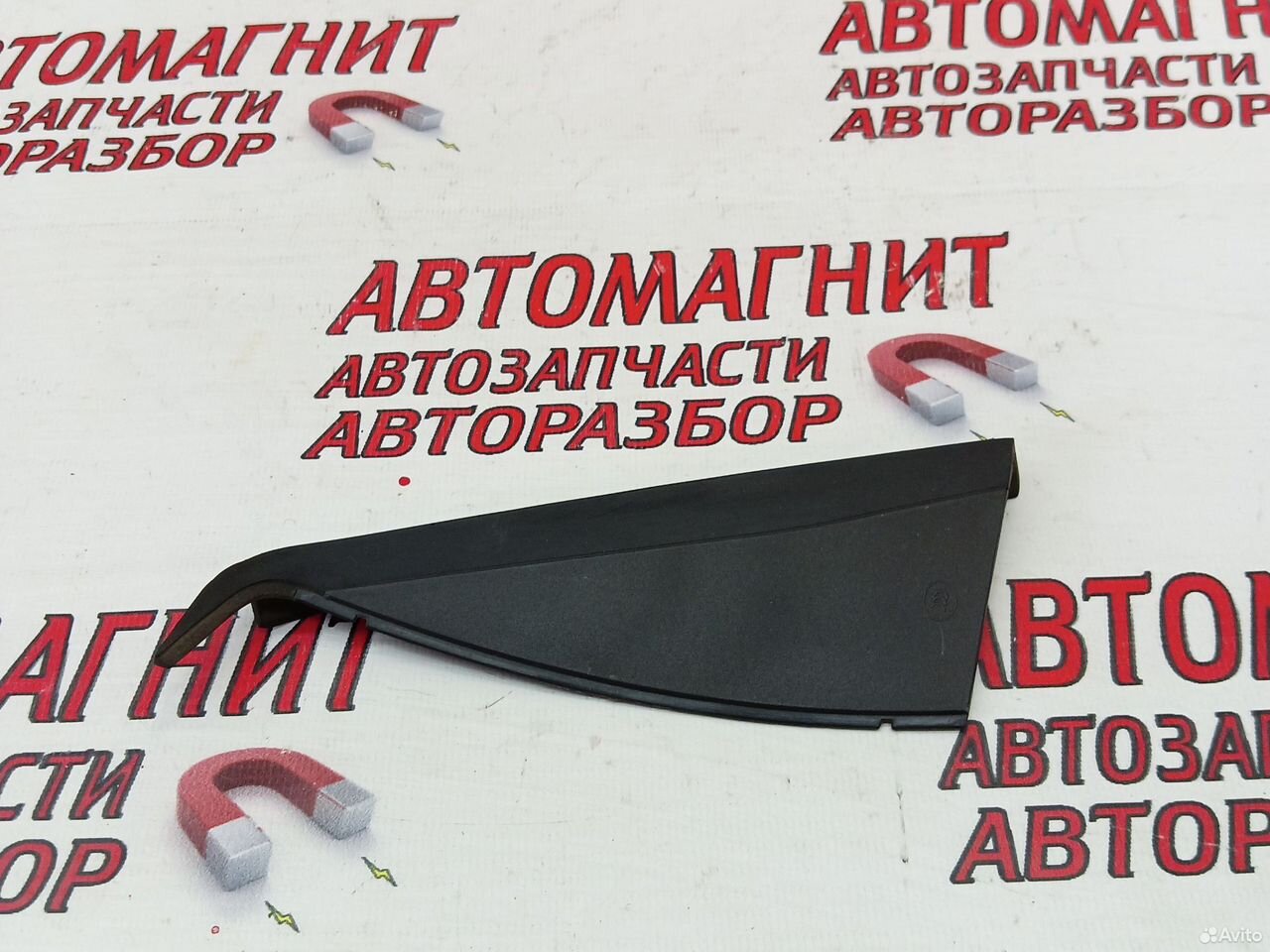 Накладка фонаря крышки багажника левая Zeekr 001