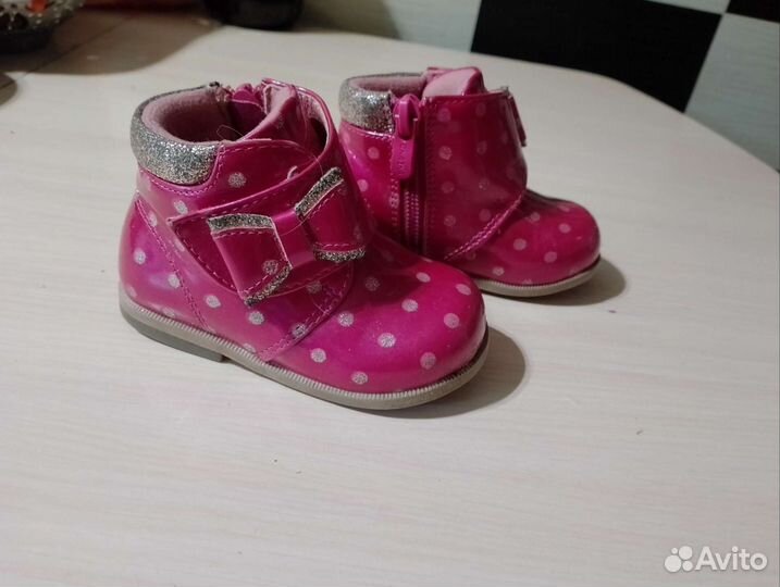 Ботинки для девочки демисезонные 19р