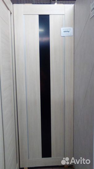 Межкомнатная дверь 1С2М орех, в наличии