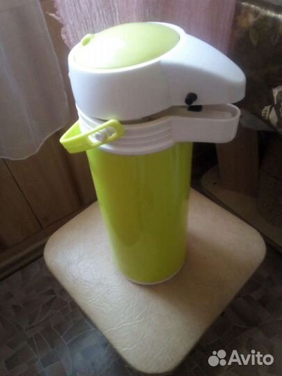 Термос с помпой