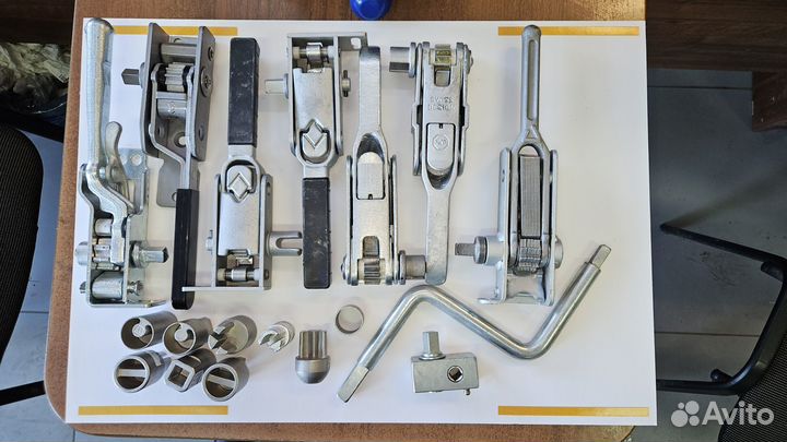 Механизм натяжения тента