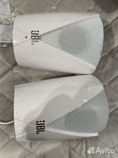 Акустические колонки jbl