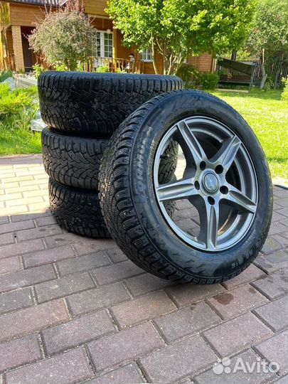 Formula Ice 205/60 R16