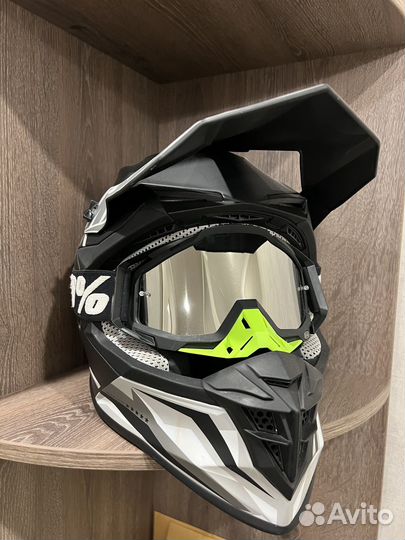 Эндуро шлем