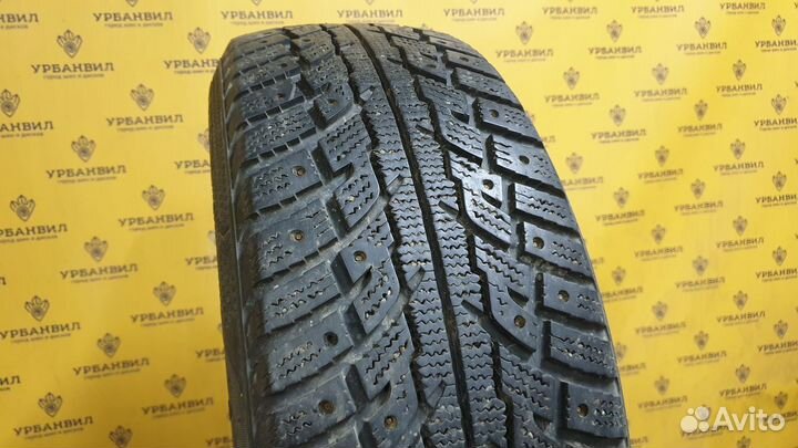 Kumho I'Zen RV Stud KC16 215/60 R17 100T