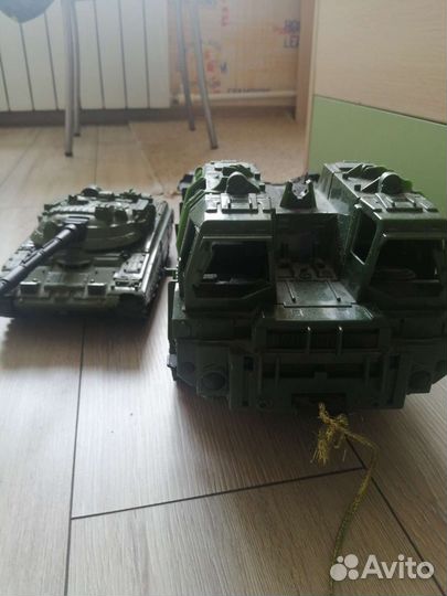 Тягач военный игрушка с танком