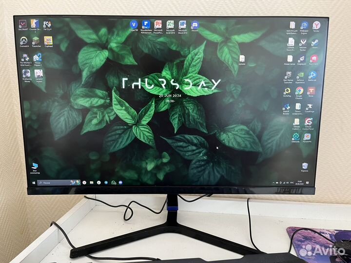 Монитор, компьютер, клавиатура, мышь, колонки