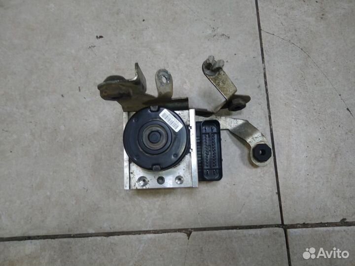 Блок ABS Renault Fluence L30R