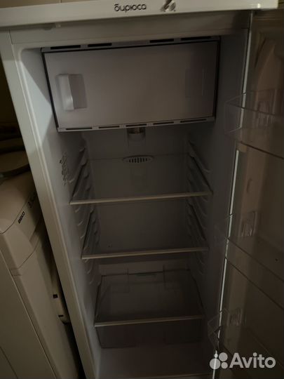 Холодильник новый
