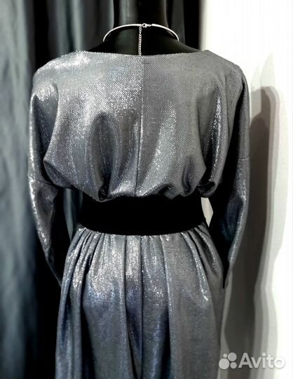 Новое серебряное платье