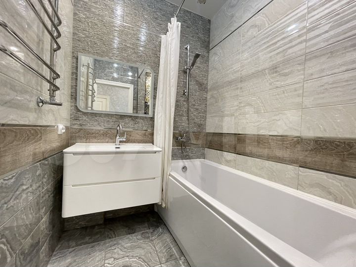 2-к. квартира, 59,9 м², 2/15 эт.