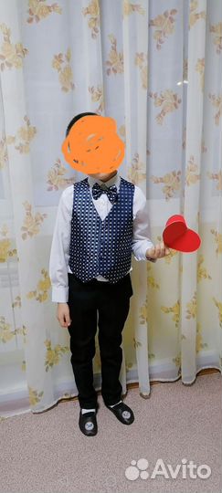 Костюм-тройка 122-128р