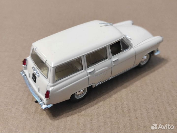 Модель Волга универсал 1:43