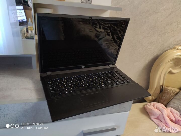 Ноутбук IRU Patriot W255CU проц 4 ядра, озу 4гб