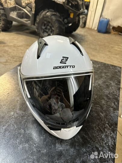 Мотоциклетный шлем Bogotto