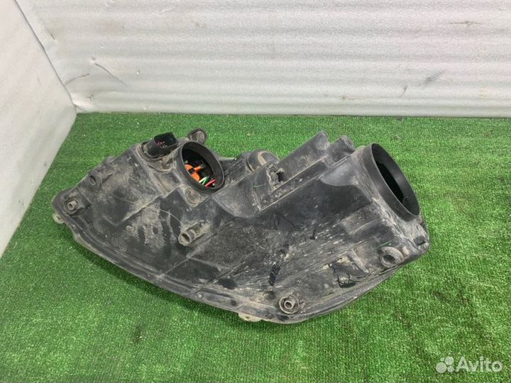 Фара галоген Volkswagen Golf хетчбэк 1.6 102 Л.С