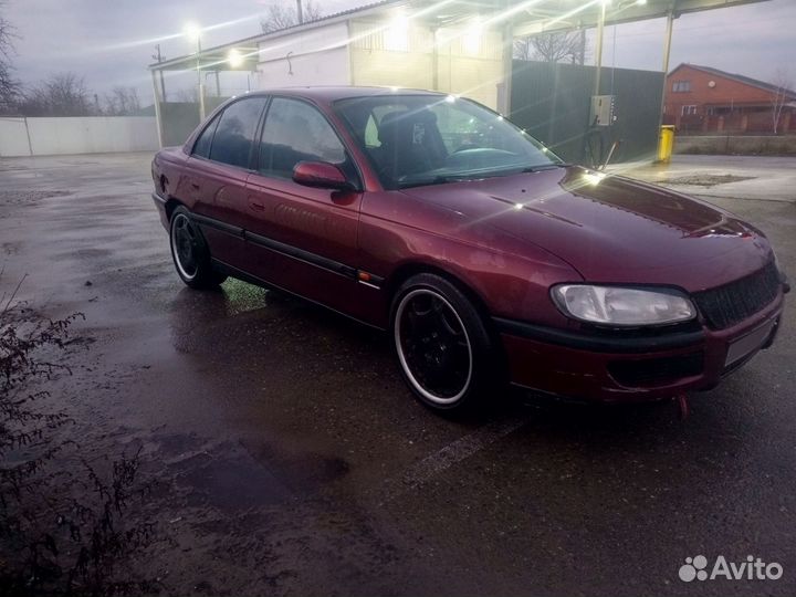 Opel Omega 2.5 МТ, 1997, 186 008 км