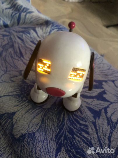 Интерактивная собака (робот)