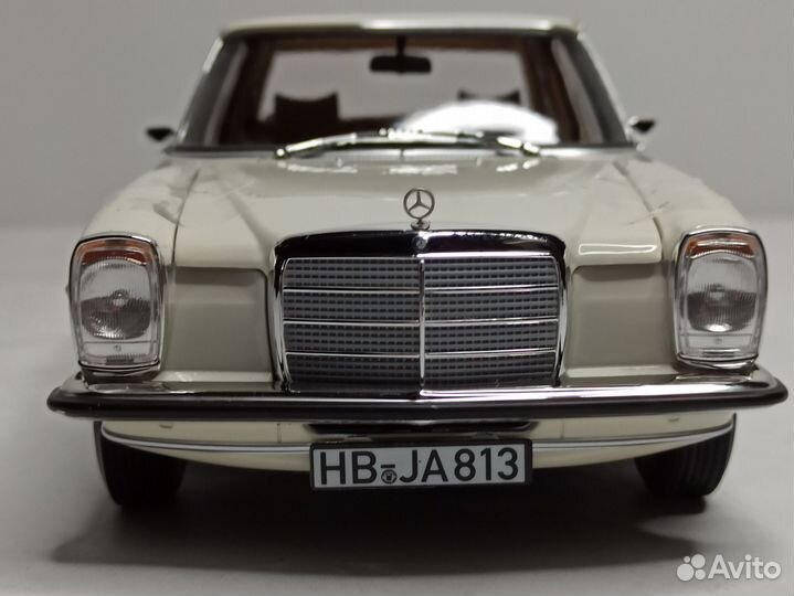 Mercedes 200 /8 W115 1968 White 1:18 Norev