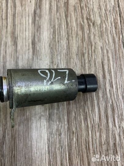 Клапан фазорегулятора Opel Vectra C Z18XER