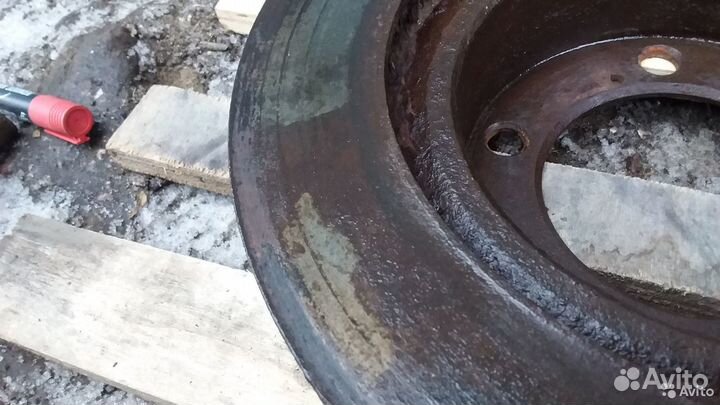 Диск тормозной передний Toyota Land Cruiser 200