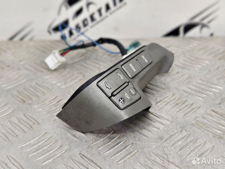 Кнопки на руль Hyundai Grand Starex/H1 2.5 D4CB