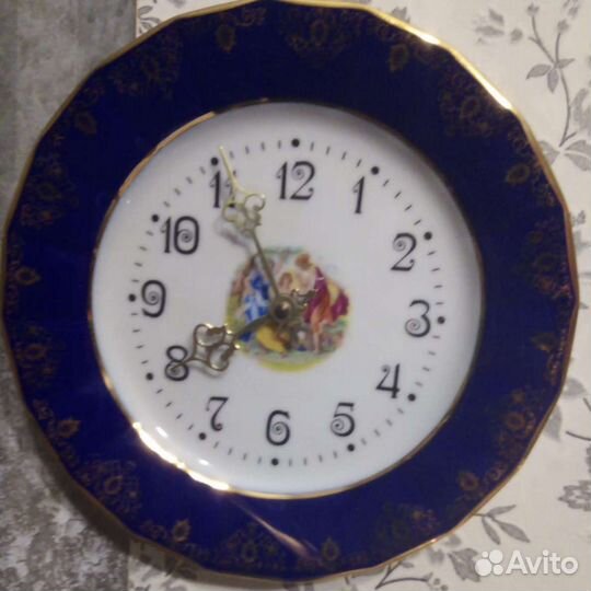 Часы,фарфоровая рыба
