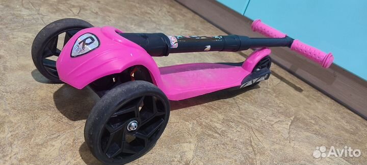 Самокат детский трехколесный складной