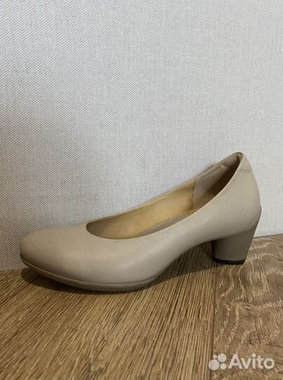 Туфли женские 36 размер натуральная кожа Ecco