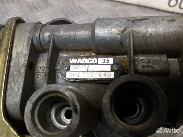 Б/У Кран ручного тормоза DAF 95 1987-1998, #001