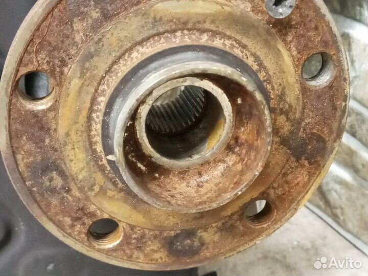 Цапфа/кулак поворотный передний правый Audi Q3/RS