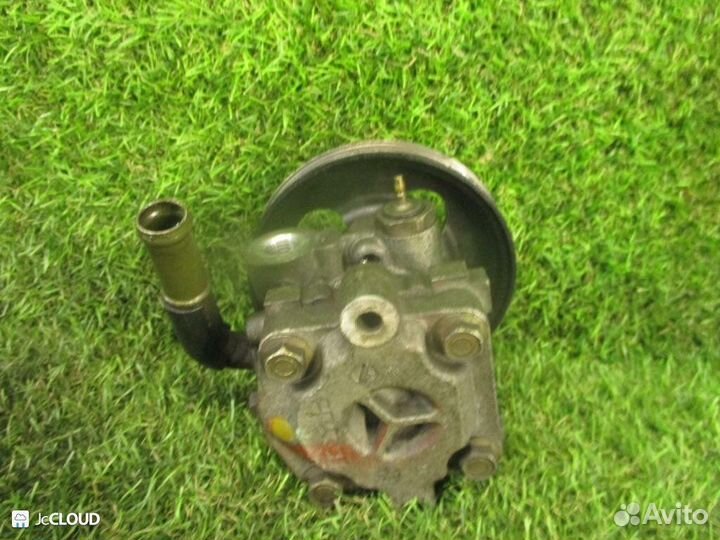 Гидроусилитель на nissan vanette SK82VN F8