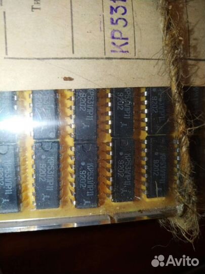 Микросхема кр531лр11